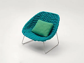 Кресло с обитой спинкой из ткани PAOLA LENTI Shito B76E