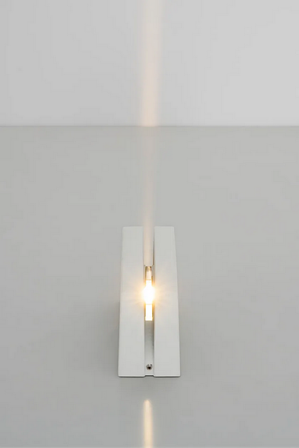 Светодиодный алюминиевый уличный прожектор Artemide Antarktikos T4521030, T4520030 фабрика Artemide из Италии. Фото №7