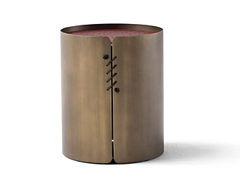 Круглый кофейный стол с металлическим основанием и кожаной столешницей AMURA Setacci фабрика AMURA из Италии