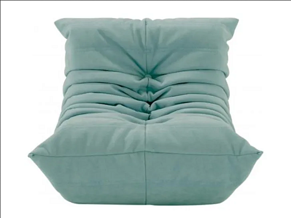 Детское кресло из ткани LIGNE ROSET Mini Togo 14100100 фабрика LIGNE ROSET из Италии. Фото №1