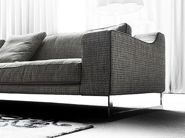 Диван с обитой спинкой из ткани ERBA ITALIA Indizio фабрика ERBA ITALIA из Италии. Фото №2