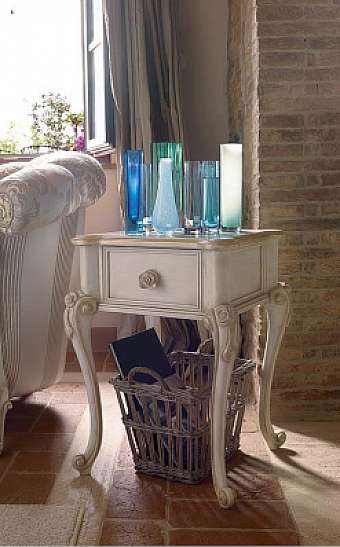 Тумбочка VOLPI 1063 фабрика VOLPI из Италии