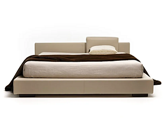 Двуспальная кровать из кожи с обитой спинкой Mussi Nirvana