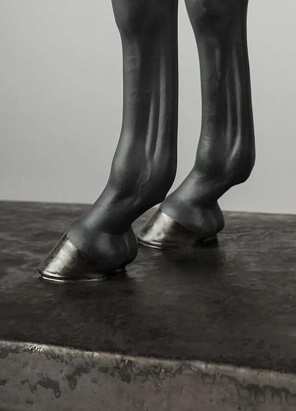 English Purebred Horse Sculpture фабрика LLADRO из Италии. Фото №4