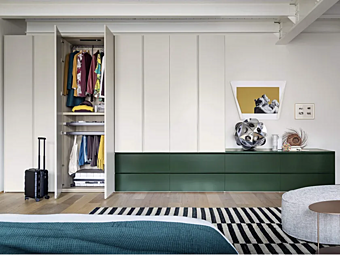 Секционный шкаф с ящиками из дерева NOVAMOBILI GOLA фабрика NOVAMOBILI из Италии