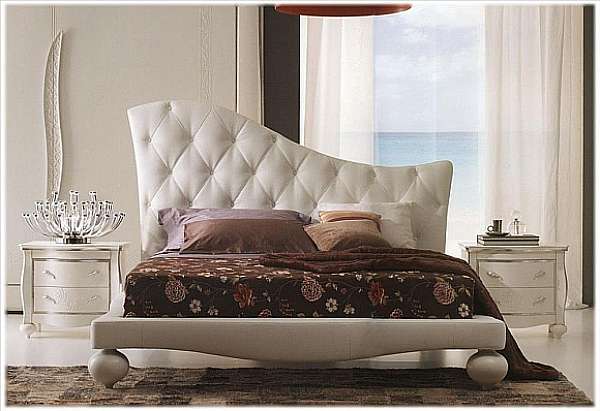 Кровать FERRETTI & FERRETTI LTI100 фабрика FERRETTI & FERRETTI из Италии. Фото №2