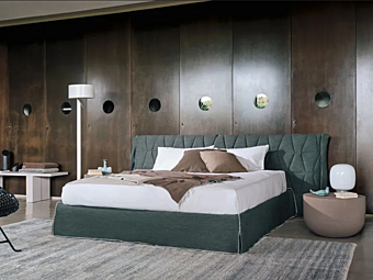 Двуспальная кровать с съемным чехлом из ткани Gervasoni Gem