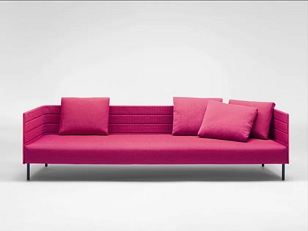 Диван с обитой спинкой на четыре места из ткани PAOLA LENTI Frame on B18AB фабрика PAOLA LENTI из Италии. Фото №2