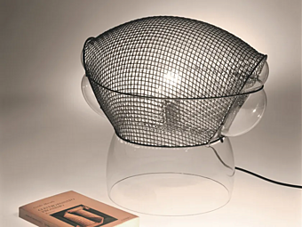 Настольная лампа из blown glass с диммером Artemide Patroclo 0060010A фабрика Artemide из Италии