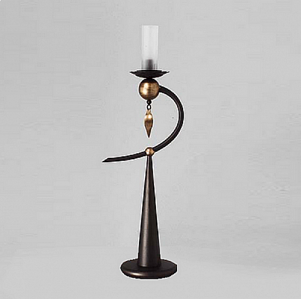 Настольная лампа MM LAMPADARI 5831/L1 фабрика MM LAMPADARI из Италии. Фото №1