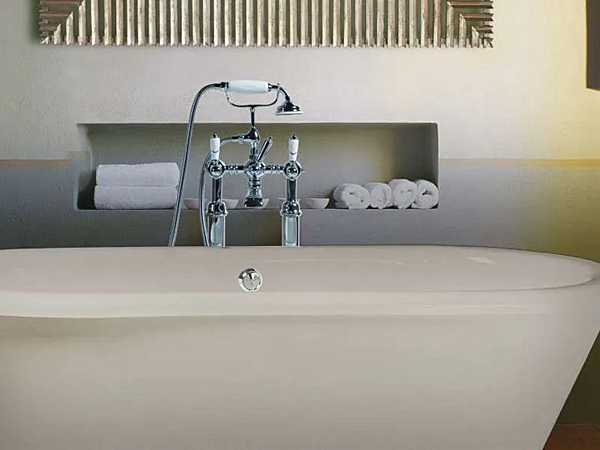 Свободностоящая акриловая ванна Gentry Home Trend фабрика Gentry Home из Италии. Фото №3