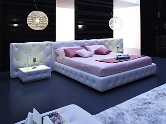 Кожаная двуспальная кровать с мягкой спинкой MitoHome Auriga фабрика MitoHome из Италии