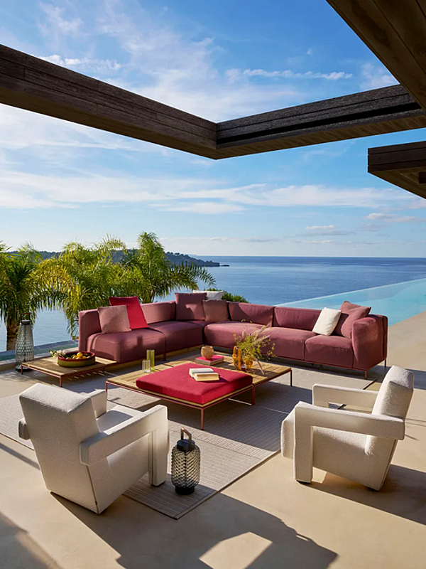 Низкий боковой столик из ироко для сада CASSINA MEX HI OUTDOOR фабрика CASSINA из Италии. Фото №6