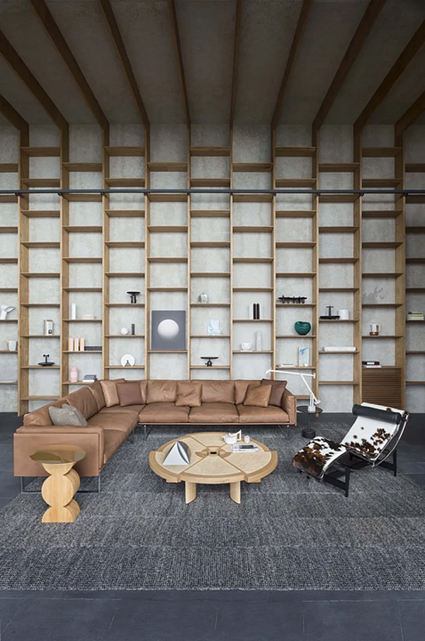 Круглый кофейный стол из дерева CASSINA RIO фабрика CASSINA из Италии. Фото №5