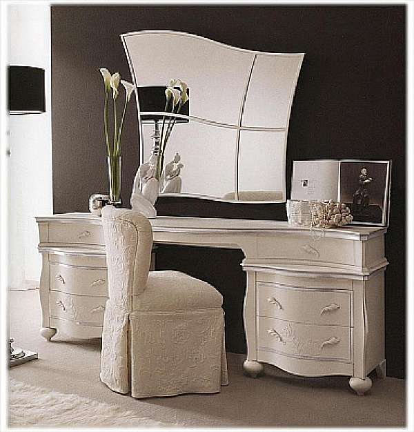 Туалетный столик FERRETTI & FERRETTI TOI100 фабрика FERRETTI & FERRETTI из Италии. Фото №1