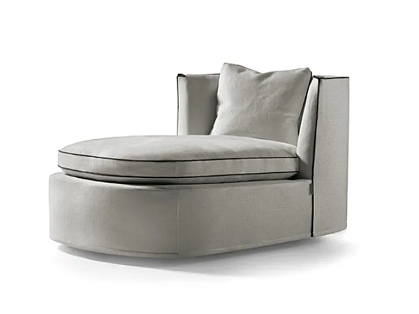 Диван с обитой спинкой из ткани со съемным чехлом Frigerio Bessie Longue 11501 фабрика Frigerio из Италии. Фото №1