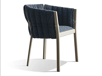 Кресло с обивкой из ткани и подлокотниками Gervasoni Yelek фабрика Gervasoni из Италии