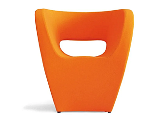 Кресло с подлокотниками из ткани MOROSO Victoria and Albert 061 фабрика Moroso из Италии